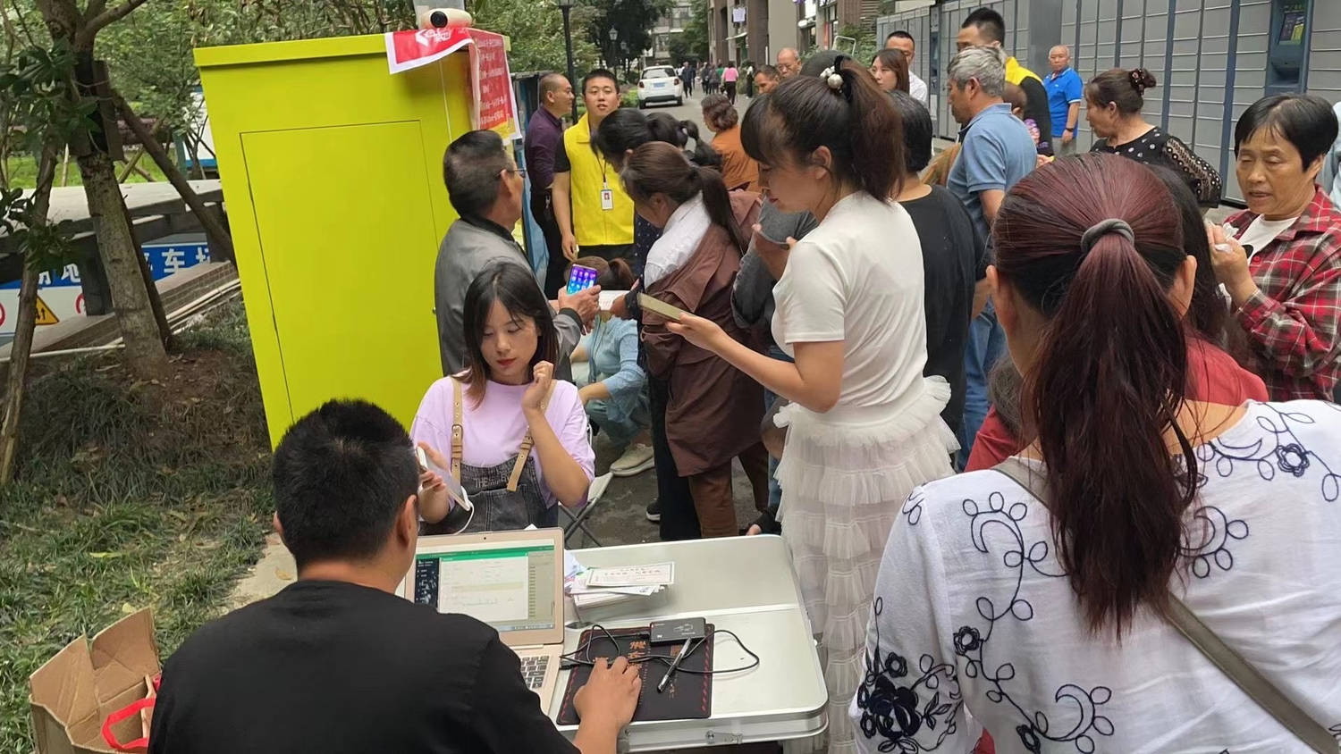 东吉智能碾米机进驻社区