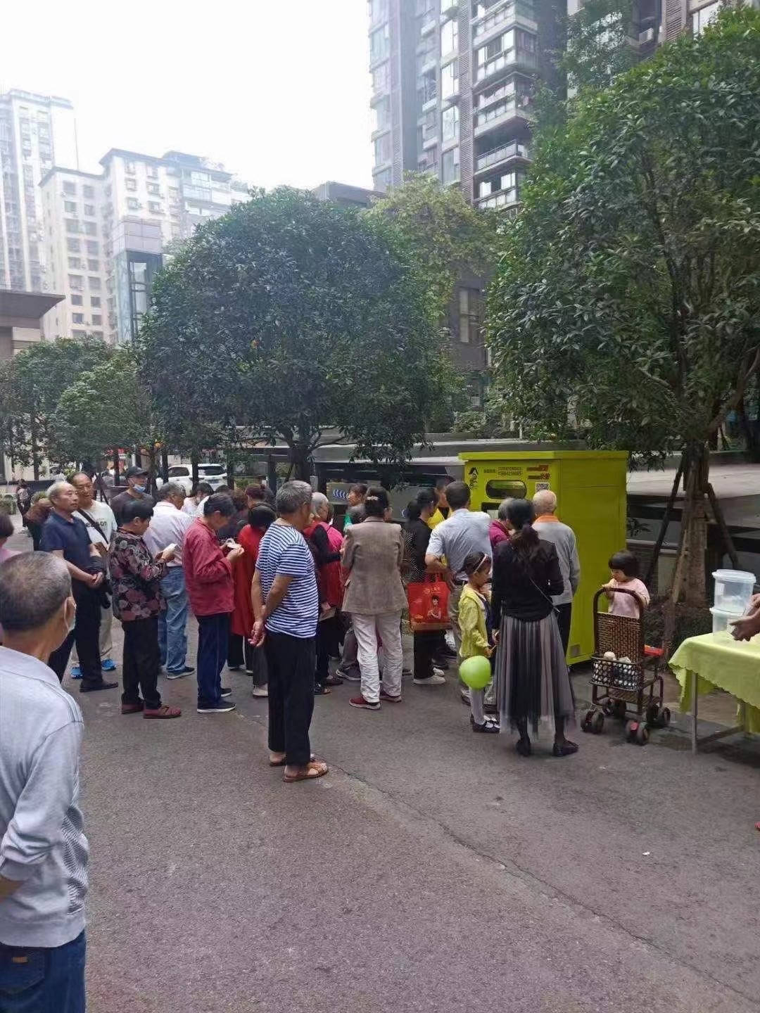 东吉良米仓智能碾米机