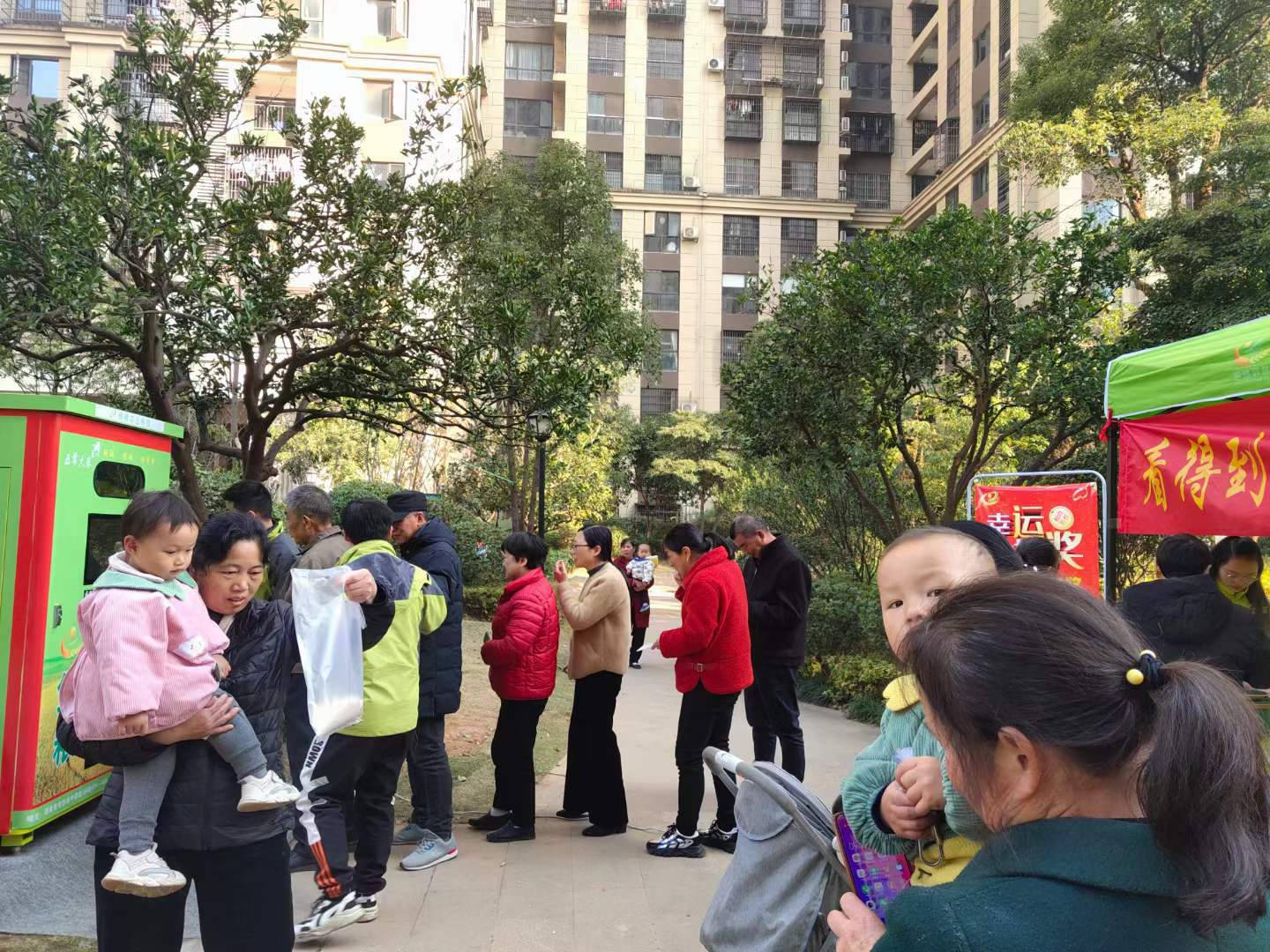 东吉良米仓智能碾米机