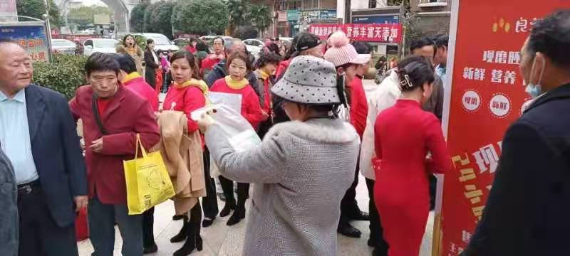 东吉良米仓智能碾米机