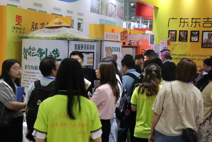 东吉良米仓智能碾米机